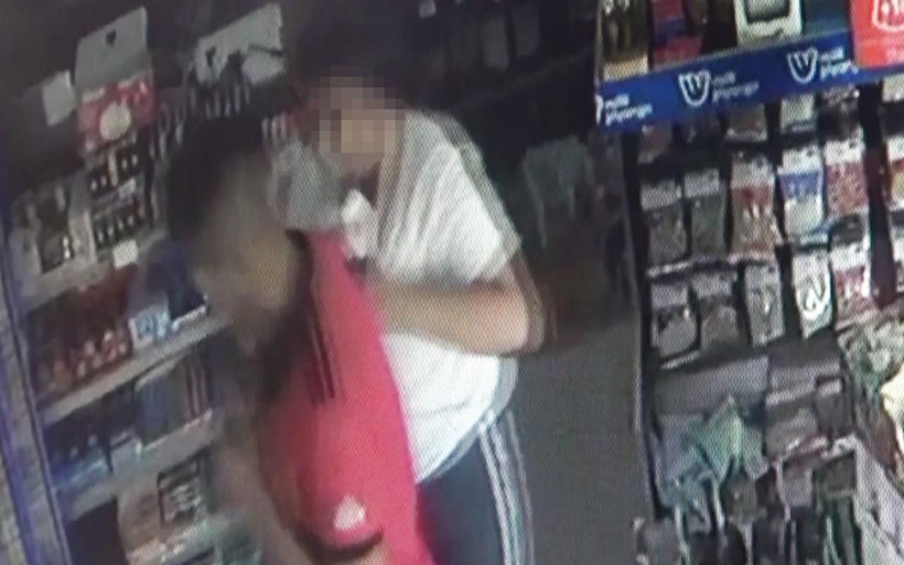 Edirne'de büfe hırsızı kadın kasadan çaldığı parayı sütyenine sakladı - Resim: 4