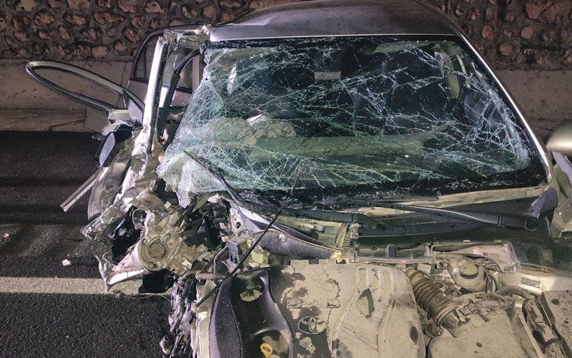 Elazığ'da ilçe belediye başkanının kullandığı otomobil iş makinesine çarptı: 7 yaralı - Resim: 3