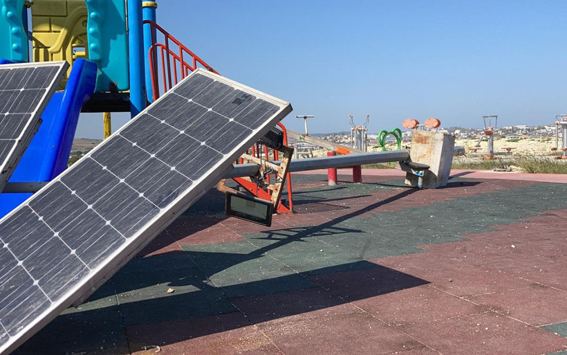 İstanbul Arnavutköy'de üzerine aydınlatma direği düşen çocuk öldü - Resim: 1