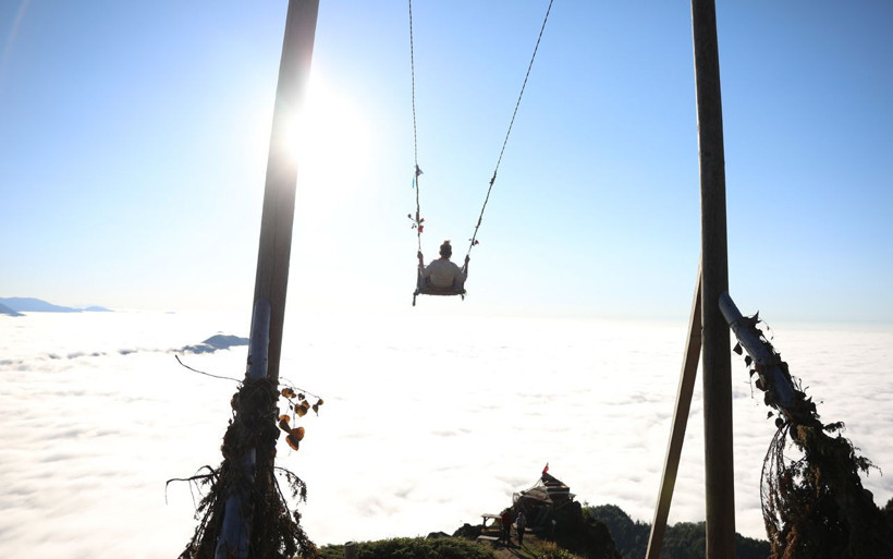Bulutların üzerinde 'Titanic pozu' Rize'de 2 bin 700 metrede eşsiz anlar - Resim: 1