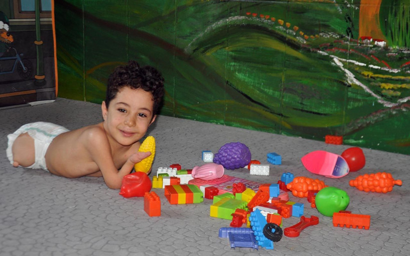 Hatay'da 2 bacağı ve 1 kolu olmayan minik Mustafa'nın tek bir isteği var - Resim: 1