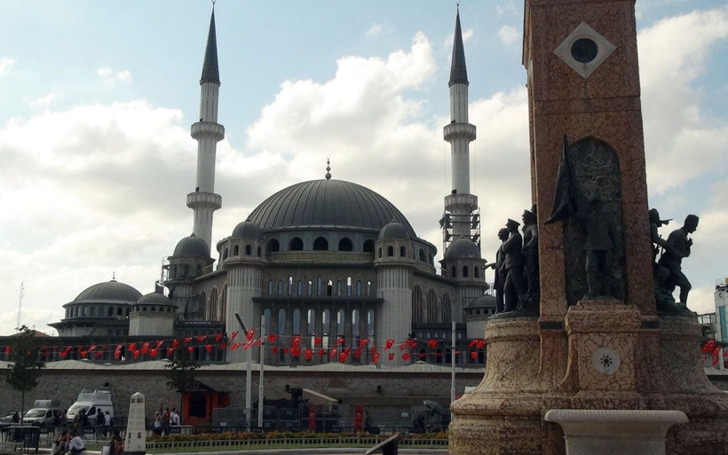 Taksim Camii’nin minareleri tamamen ortaya çıktı son hali böyle görüntülendi - Resim: 3
