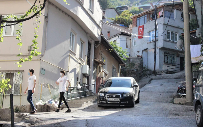 Bursa'da bu mahallede yaşayanlar istese de kilo alamıyor herkes tığ gibi - Resim: 1