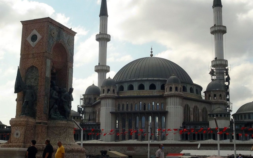 Taksim Camii’nin minareleri tamamen ortaya çıktı son hali böyle görüntülendi - Resim: 1