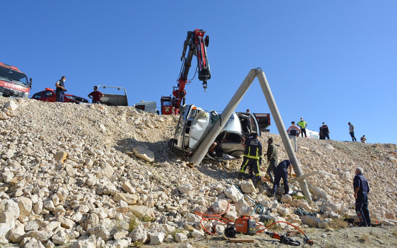 Antalya'da feci kaza aileyi parçaladı 2 yaşında oğlu vardı - Resim: 3