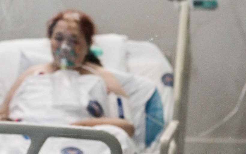 Antalya'da testi negatife dönen hasta doktorun elini öperek teşekkür etti - Resim: 2