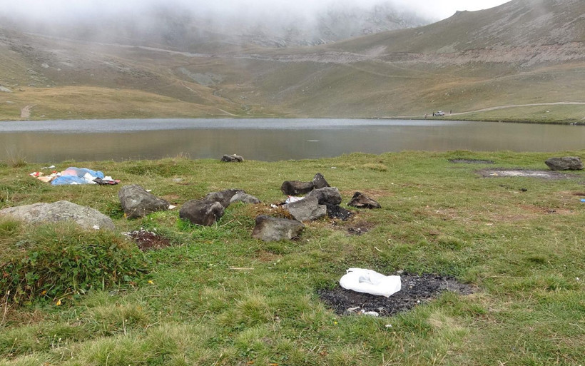 2 bin 740 rakıma insanoğlu gölge düşürdü Trabzon'da utandıran görüntüler - Resim: 4