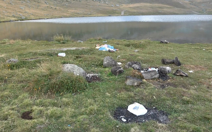 2 bin 740 rakıma insanoğlu gölge düşürdü Trabzon'da utandıran görüntüler - Resim: 2