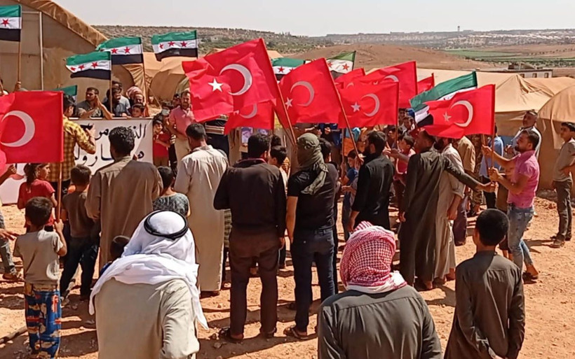 Suriye İdlib'te siviller rejim karşıtı protesto düzenledi - Resim: 3