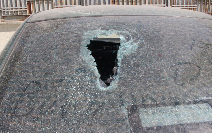 Şanlıurfa'da demir levyeyle mahalleyi ayağa kaldırdı 21 aracı bu hale getirdi - Resim: 3