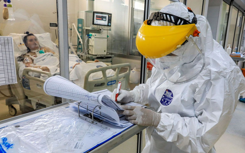 Antalya'da yağmur gibi korona hastası yağıyor! Sağlıkçılar yaprak gibi dökülüyor - Resim: 1