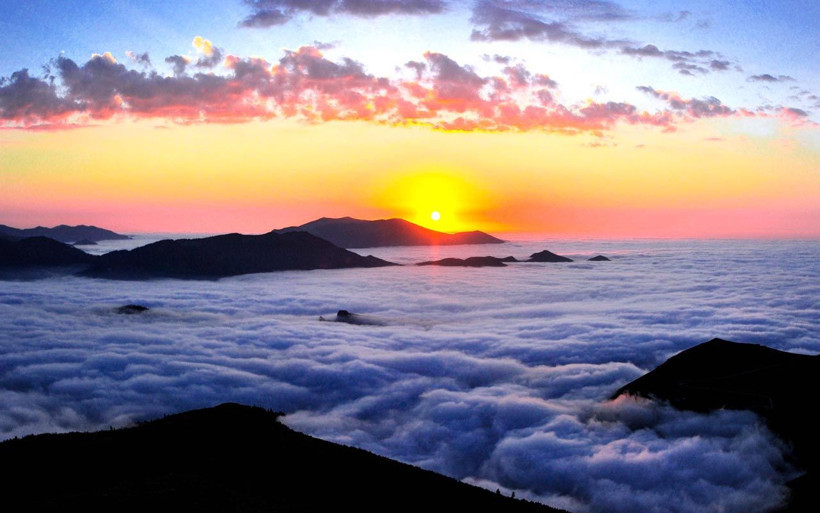 Bulutların üzerinde horon oynuyorlar Trabzon'daki yayla ziyaretçilerini cezbediyor - Resim: 4