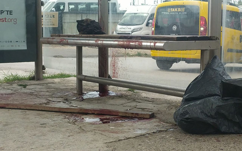 Kanı durağın her yerine sıçradı Bursa'da maske tartışmasında dehşet - Resim: 4