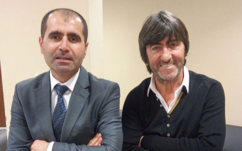 İstanbul'da gülme ve ağlama yetisini kaybeden adam Cem Yılmaz da güldürememiş - Resim: 2