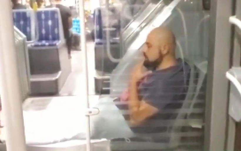 Pes artık! Metrobüste maske takmadı bir de sigara içti - Resim: 3