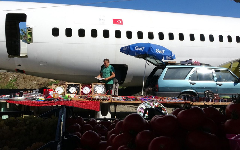 Trabzon'da pistten çıkan uçağın kaderi: Çöplüğün arasında çürümeye başladı - Resim: 3