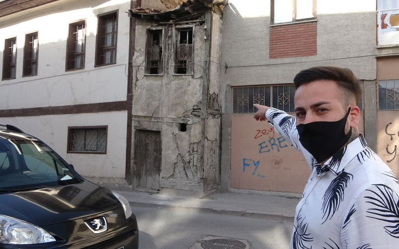 Sokaktan geçen kafasını çeviriyor Sivas'ta 2 metre enindeki ev merak konusu oldu - Resim: 3