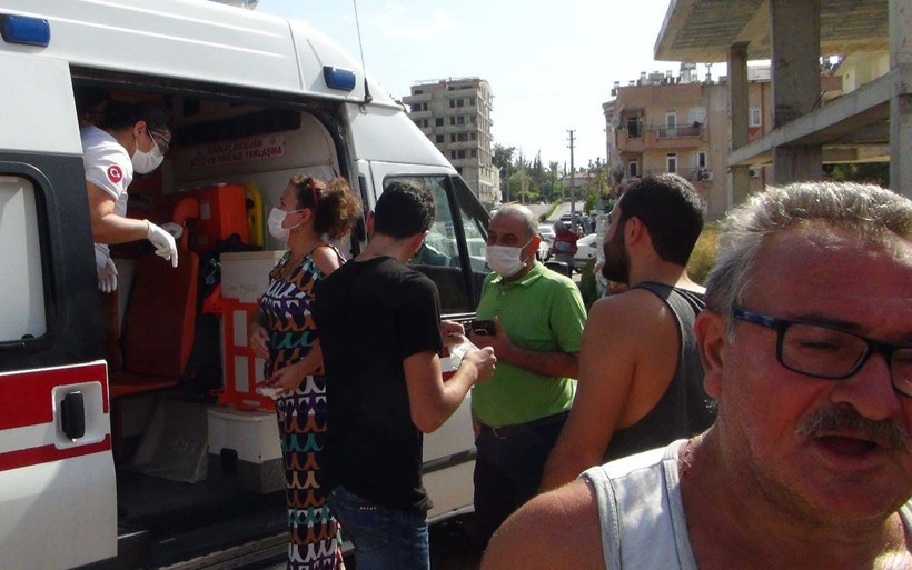 Antalya'da koronavirüs bulaşır diye yaralı oğlunu ambulanstan aşağı indirdi - Resim: 3