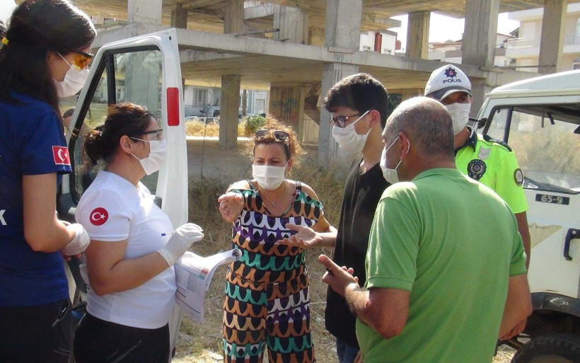 Antalya'da koronavirüs bulaşır diye yaralı oğlunu ambulanstan aşağı indirdi - Resim: 4