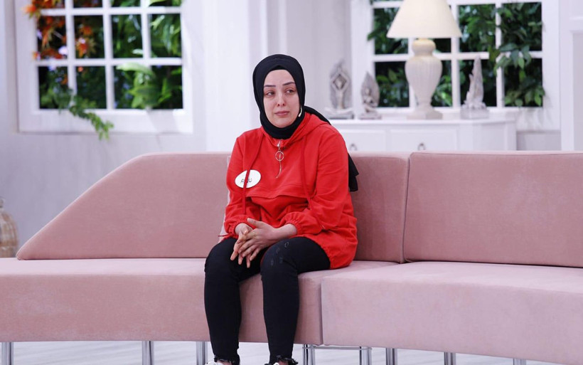 Genç kadın 8 aydır görmediği evlatlarına Esra Erol'da kavuştu - Resim: 1