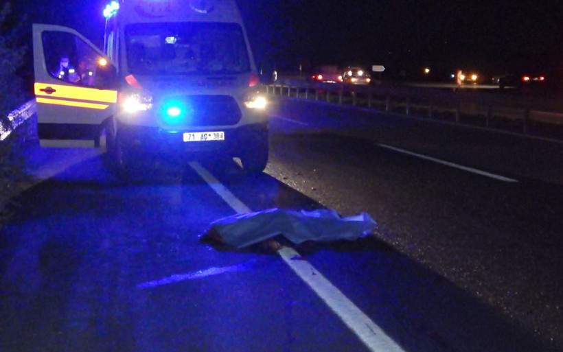 Vücut uzuvları etrafa saçıldı Kırıkkale'de lüks aracın çarptığı yaya 200 metre sürüklendi - Resim: 3