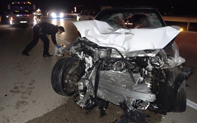 Vücut uzuvları etrafa saçıldı Kırıkkale'de lüks aracın çarptığı yaya 200 metre sürüklendi - Resim: 2