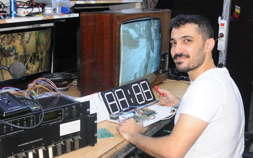 İzmit'te 60 yıl önceki televizyonu tamir etti 10 bin liralık teklif geldi - Resim: 1