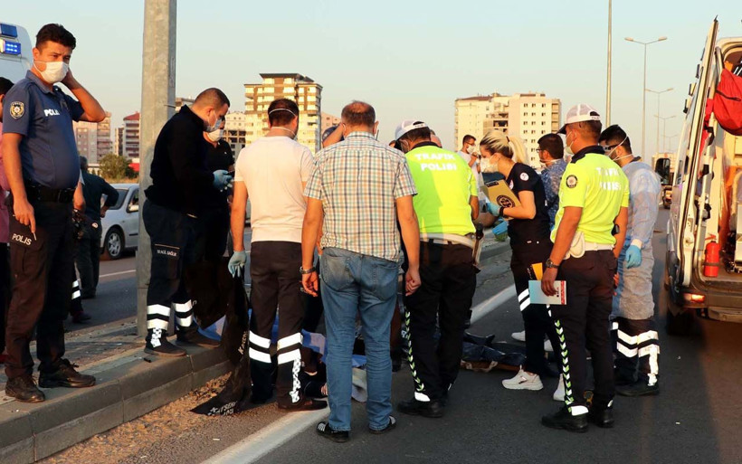 Kayseri'de refüje çarpan motosikletteki 2 kişi öldü - Resim: 1