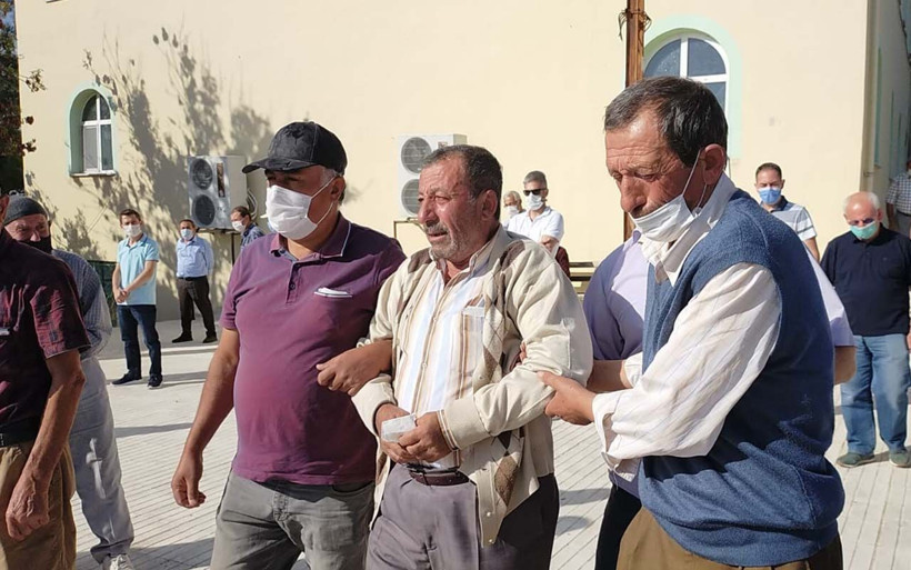 Trabzon'da kazada hayatını kaybeden uzman çavuş Çorum'da ebediyete uğurlandı - Resim: 4