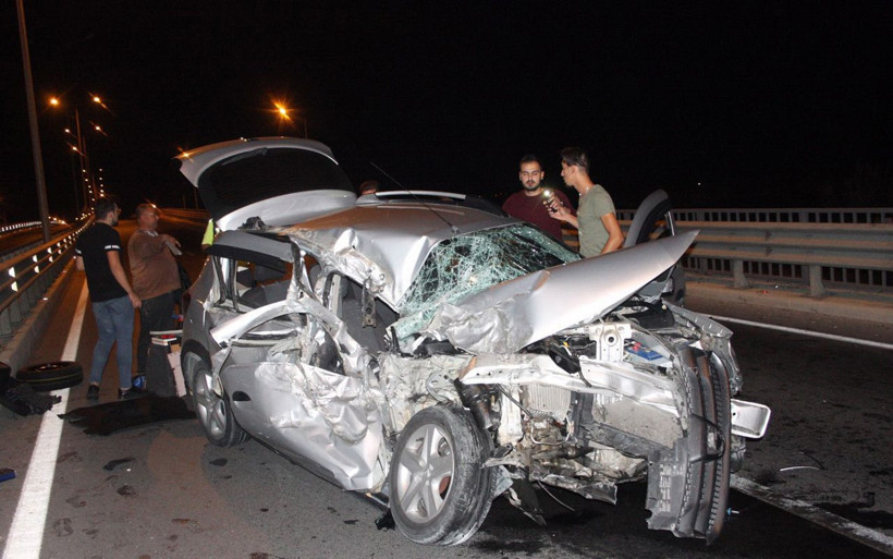 Antalya'da 'Allah esirgemiş' dedirten kaza: Otomobil 100 metre savruldu - Resim: 3