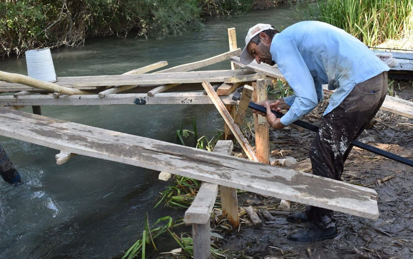 Sivas'ta kurdugu düzenekle köylüleri şaşkına çevirdi mühendislere taş çıkarttı - Resim: 2