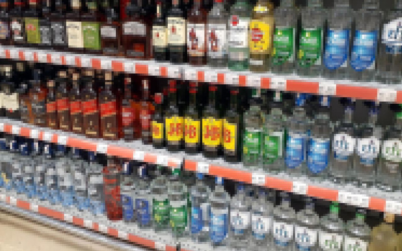 Sahte içki nasıl öldürüyor? İçerisine koydukları inanılmaz: Odun, kömür ve dahası... - Resim: 3