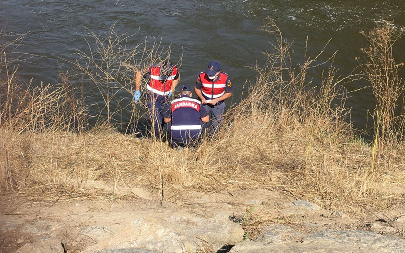 Aydın'da hayvan otlatan çobanlar buldu nehir üzerinde kadın cesedi paniği! - Resim: 3