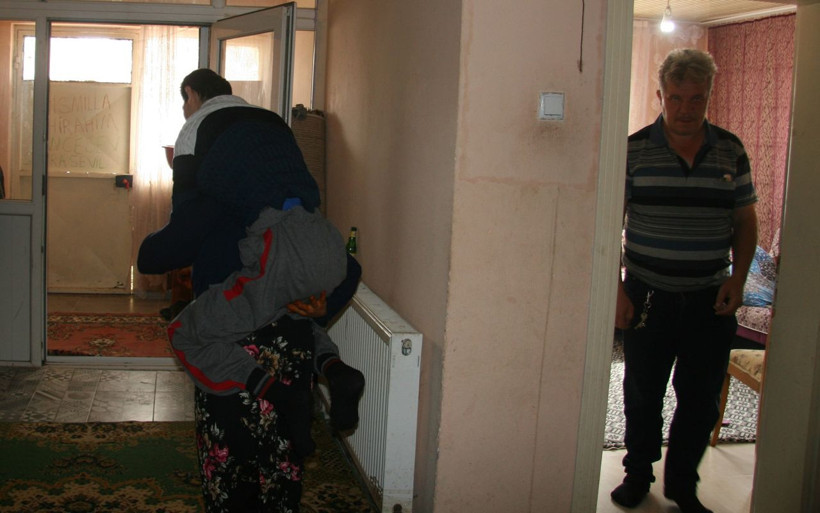 Afyonkarahisar'da eşiyle hastalığını bilmeden evlenen kadın kaderine razı geldi - Resim: 1