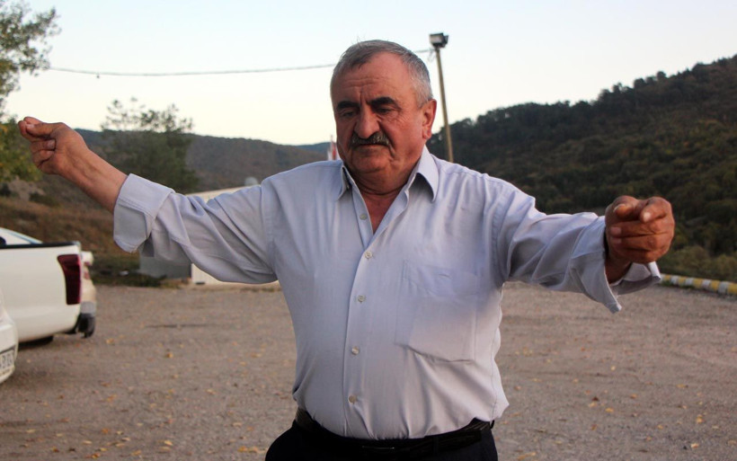 Kapı gıcırtısına oynuyor müzik duyunca göbek atıyor! Bolu'da 'Oynak Kazım' diyorlar - Resim: 2