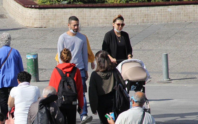 Vaka sayısının yükselişe geçtiği İzmir'de ürküten kalabalık - Resim: 4