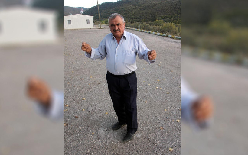 Kapı gıcırtısına oynuyor müzik duyunca göbek atıyor! Bolu'da 'Oynak Kazım' diyorlar - Resim: 1