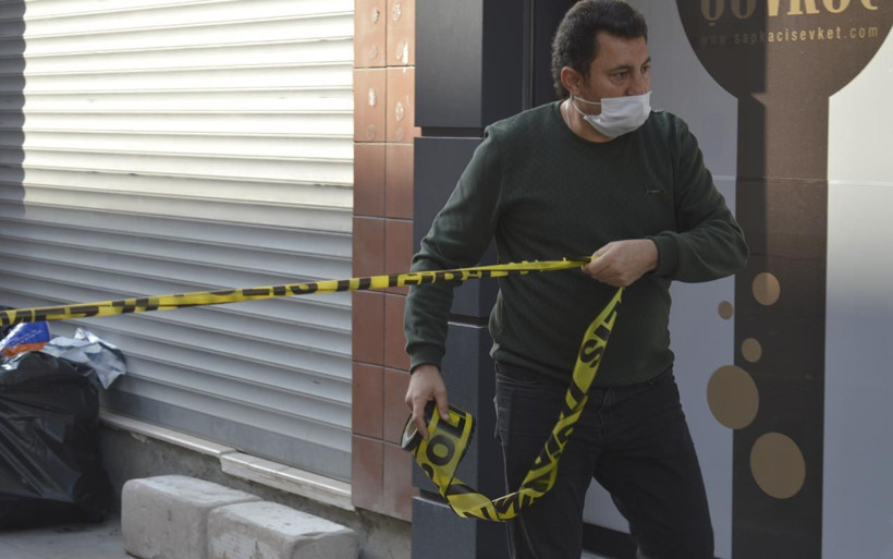 Eskişehir'de bunalım geçirdi evdeki eşyaları camdan attı! 'Babam gelsin' diye bağırdı - Resim: 3