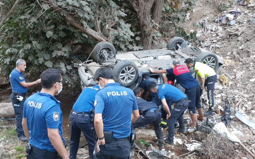 Aydın'da dereye uçan otomobil anne ile küçük kızına mezar oldu - Resim: 2