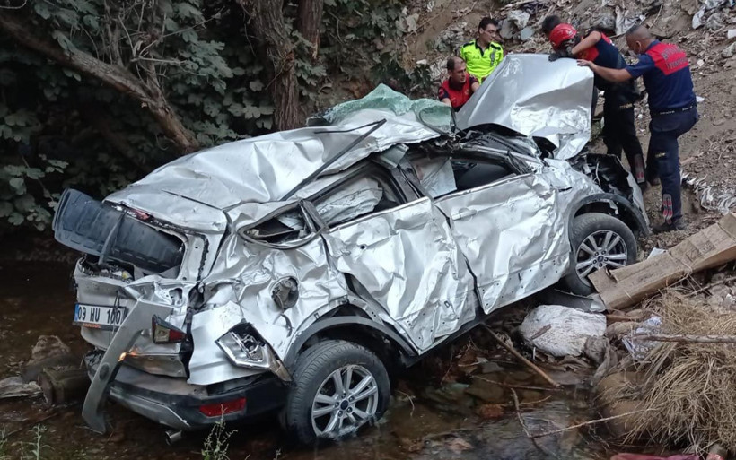 Aydın'da dereye uçan otomobil anne ile küçük kızına mezar oldu - Resim: 3