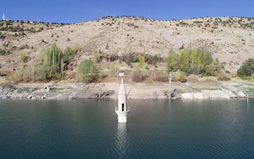 Sivas'ta kuraklık minareyle ölçülüyor eski Pusat köyü her yıl daha çok ortaya çıkıyor - Resim: 4