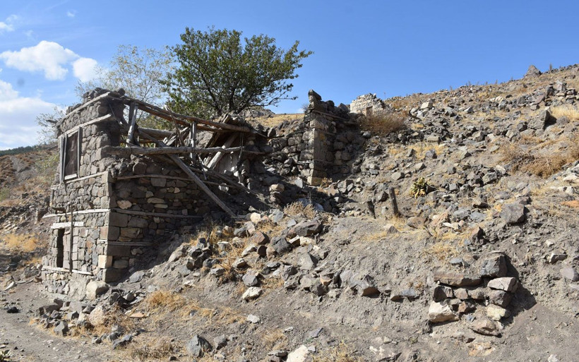 Niğde'den ilginç haber: 13 seçmeni ve 1 muhtarı var ama kimse yaşamıyor - Resim: 2