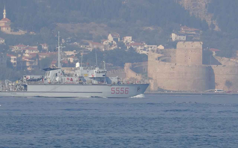 NATO üyesi 4 ülkenin savaş gemisi Çanakkale Boğazı'ndan Marmara Denizi'ne geçti - Resim: 1