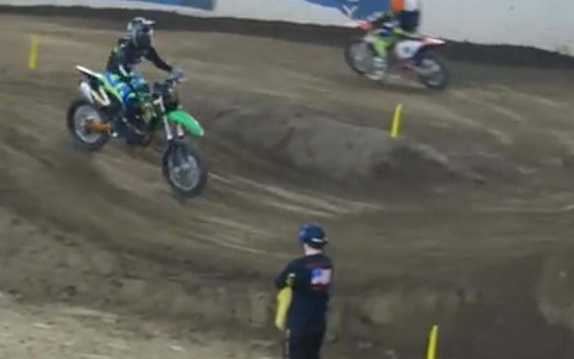 ABD'de motokros şampiyonasında yürekleri ağza getiren sporcu meğer numara yapmış - Resim: 1