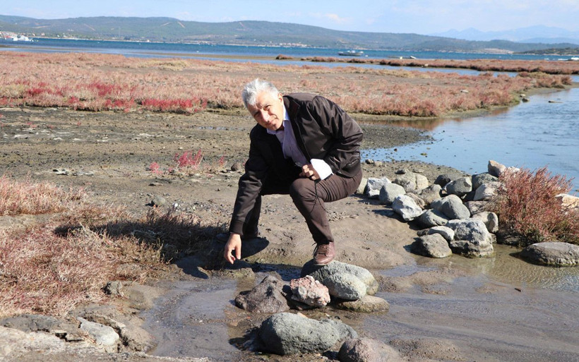 İzmir depreminin ardından yerin altından sıcak su ve gaz çıkıyor - Resim: 1