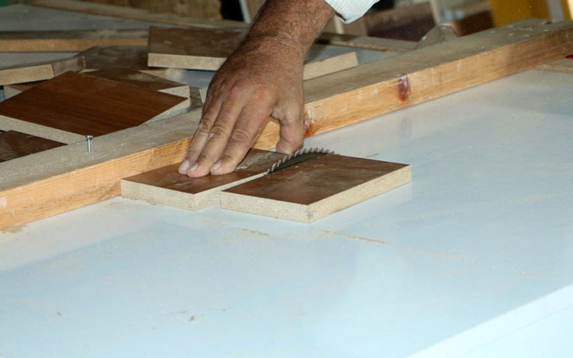 Adana'da engelli marangoz ustası başardı! 15 bin liralık makineyi 300 liraya mal etti - Resim: 4