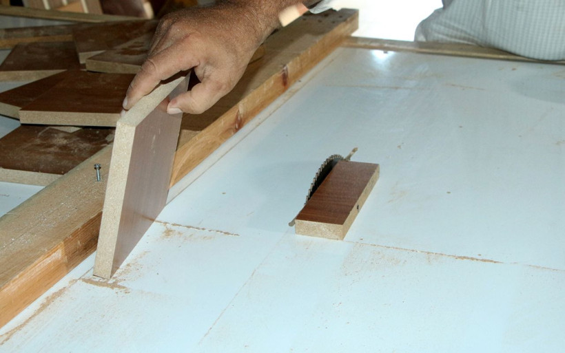 Adana'da engelli marangoz ustası başardı! 15 bin liralık makineyi 300 liraya mal etti - Resim: 3