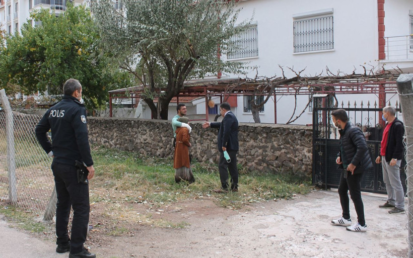 Aksaray'da annesini önce dövdü sonra boğazına bıçak dayayıp rehin aldı - Resim: 1