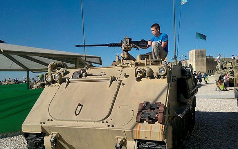 Rusya'da askeri üste subaydan katliam! Binbaşı ve 2 askeri öldürdü - Resim: 2