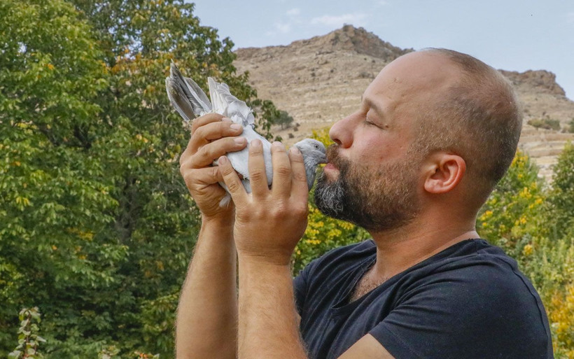 Diyarbakır'da şehir hayatını sıkılıp terk etti! Dev kabakları biyolog kuzeniyle yetiştiriyor - Resim: 1